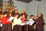 Als nächster Gastchor betrat die Bühne<br>der "Chorale du Plateau" aus Valdahon mit ihrem Chorleiter Jean Amiotte-Suchet